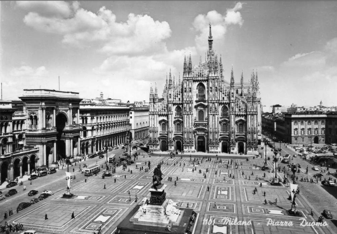 P.zza Duomo_Anni 50_19